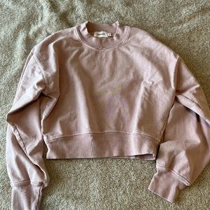 NWOT Talentless Cropped Crew Neck Sweatshirt